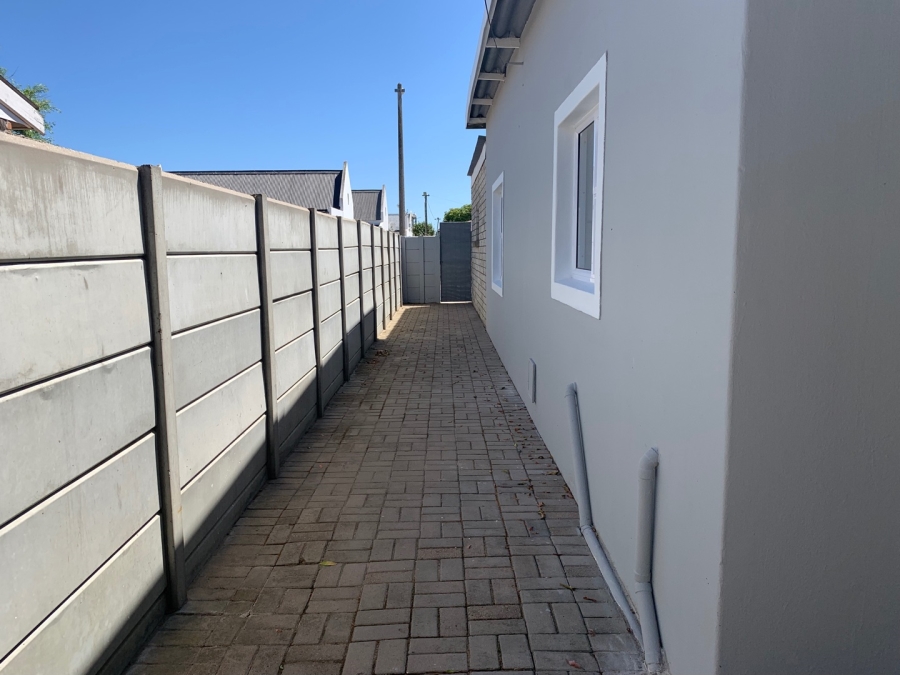 2 Bedroom Property for Sale in Velddrif Western Cape